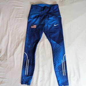 New NIKE Leggings - Size S